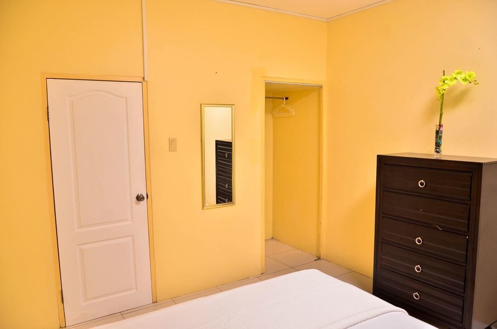 Kingston Sunset Guest Apartment I エクステリア 写真